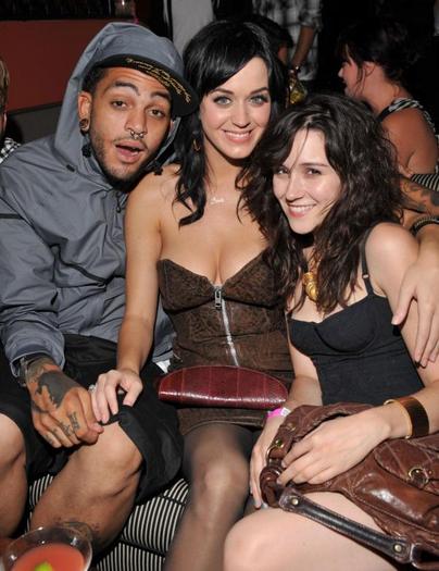 Katy_Perry_1223851169_1 - katy perry