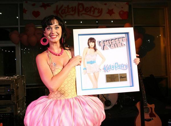 Katy_Perry_1223851678_1