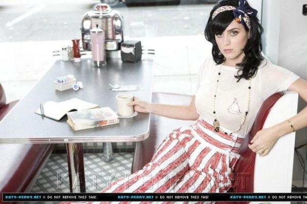 Katy_Perry_1255606422_1