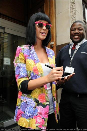 Katy_Perry_1255606422_2