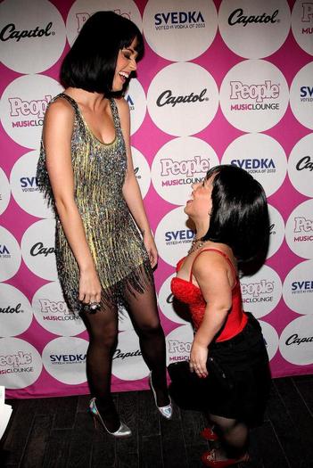 Katy_Perry_1255610249_0 - katy perry