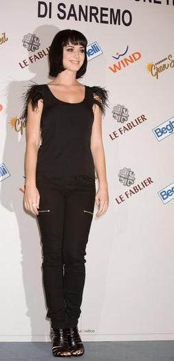 Katy_Perry_1259777874_3 - katy perry