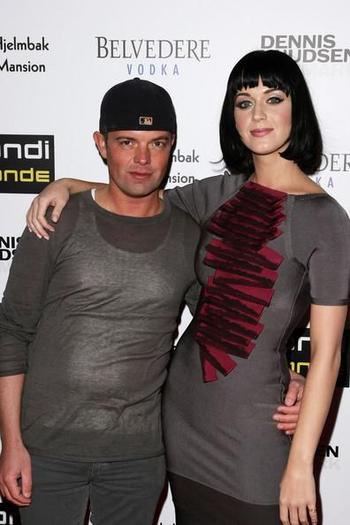 Katy_Perry_1259778333_1