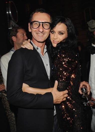 Katy_Perry_1259778500_3