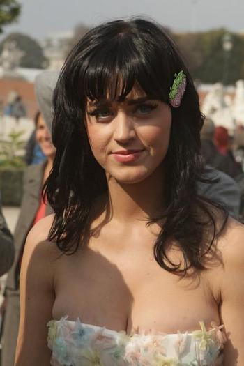 Katy_Perry_1259778639_0