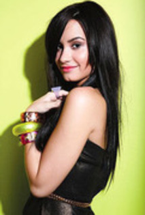 16246334_TDRUDSPXM - demi lovato