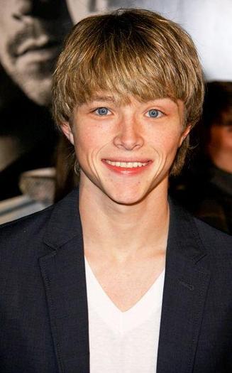 Sterling_Knight_1250600161_4