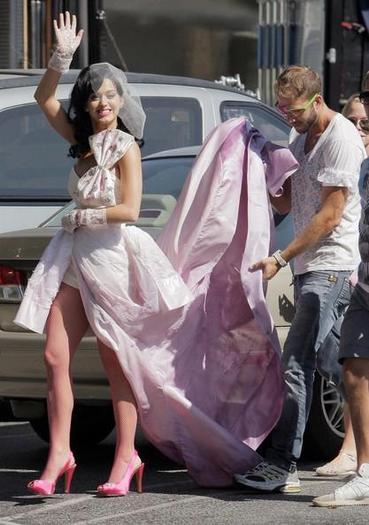 Katy_Perry_1259785986_4 - katy perry