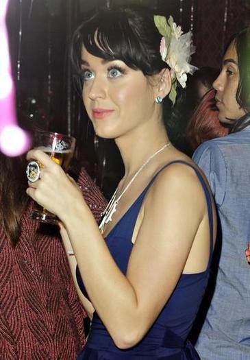 Katy_Perry_1259788059_3 - katy perry