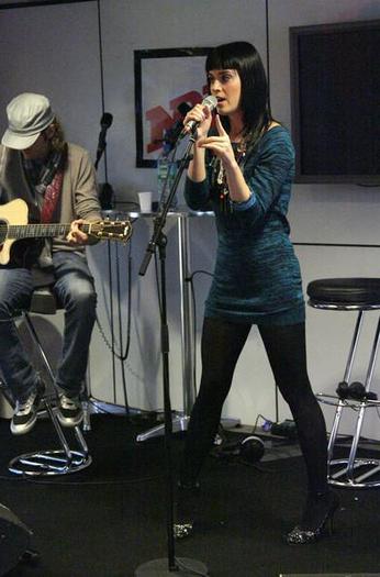 Katy_Perry_1259788194_1