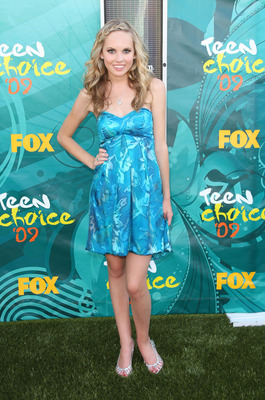 meaghan-jette-martin-952878l-poza