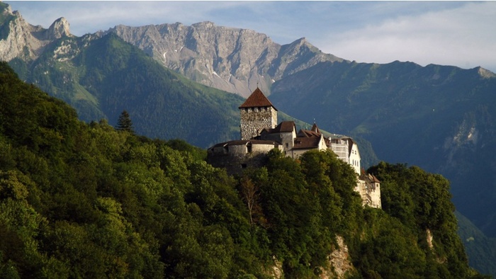 castelul_vaduz-852x480 - imagini cu castele