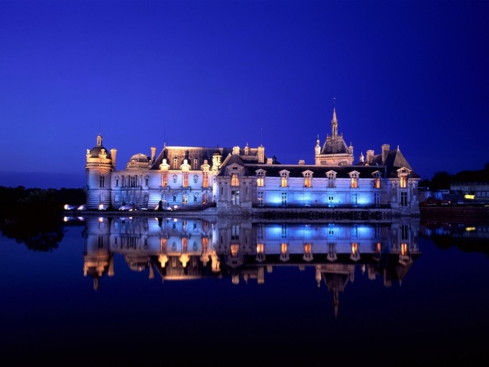 franta_turism_in_chantilly-800x600 - imagini cu castele