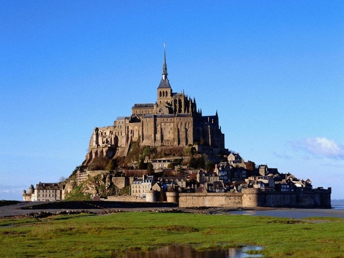 saint_michel_franta-800x600 - imagini cu castele