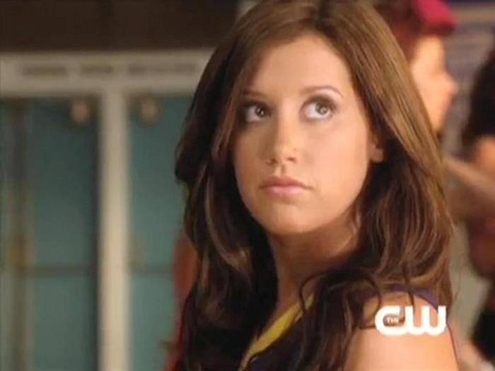 Ashley Tisdale (9 voturi) - x - De cine iti place mai mult oo3