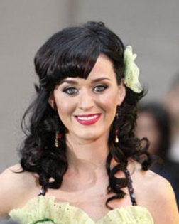 katy-perry-injurata - poze Katy Perry