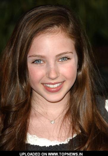 Ryan_Newman_1259769362 - zeke and luther