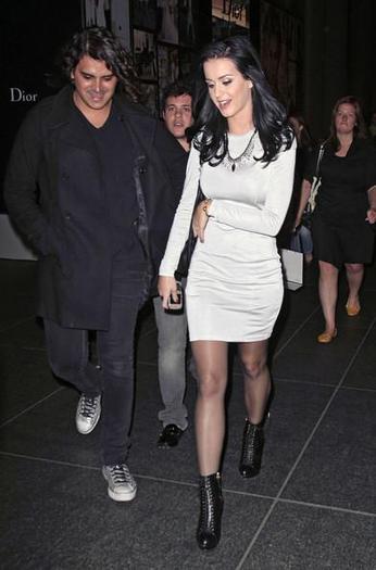 Katy_Perry_1259786585_1 - katy perry