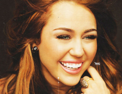 15490066_DVIBZAMTJ - miley cyrus