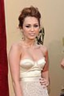 miley-cyrus-2010-oscars-02[1] - xoxo miley xoxo