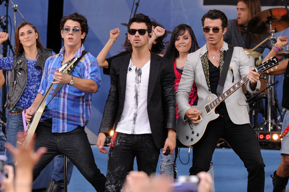 Nick+Jonas+Jonas+Brothers+Perform+ABC+Good+GiVCwvifHPbl - Jonas Brothers Perform On ABCs Good Morning America