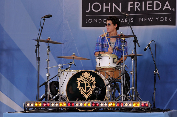 Nick+Jonas+Jonas+Brothers+Perform+ABC+Good+OvElxG7V4UZl Nick+Jonas+Jonas+Brothers+Perform+ABC+Good+OvElxG7V4UZl