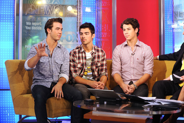 Nick+Jonas+Jonas+Brothers+Visit+FOX+Friends+D4xoWlMNAjsl - The Jonas Brothers Visit FOX and Friends