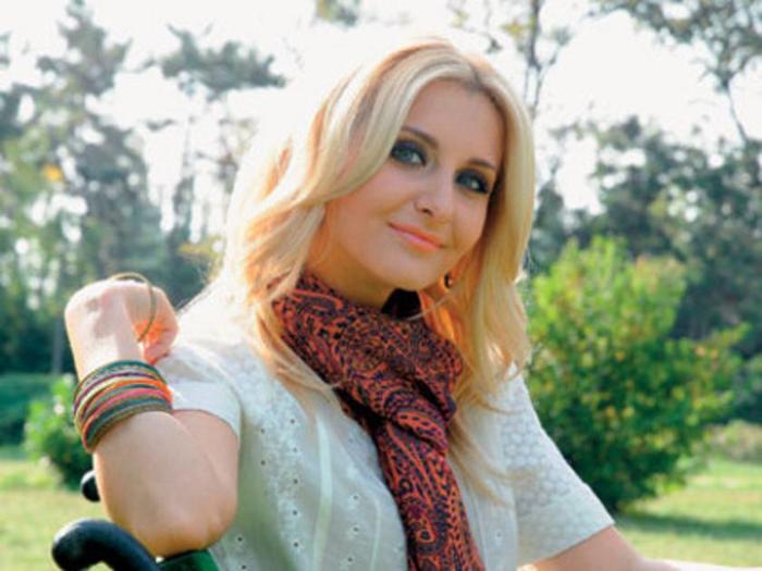 Alina Sorescu (35)