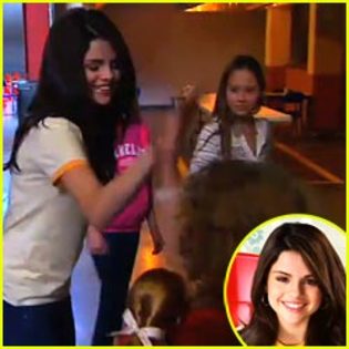 selena-gomez-borden-bts