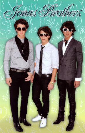 jh0108-jonas-brothers-posters_q1d - 0 Postere Din Revista Disney Magazine Numarul 2