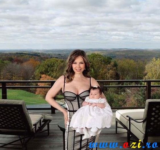 thalia-fetita-bebe4[1] - poze thalia