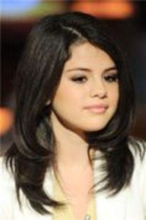 20921198_QYGGXGBYI - Selena at Good Day New York on July 22 2010