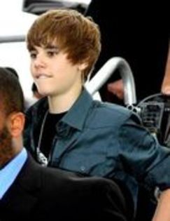 15037527_SLQVJSTCJ[1] - Justin  Bieber