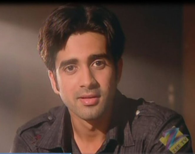 cel mai frumos om (4)