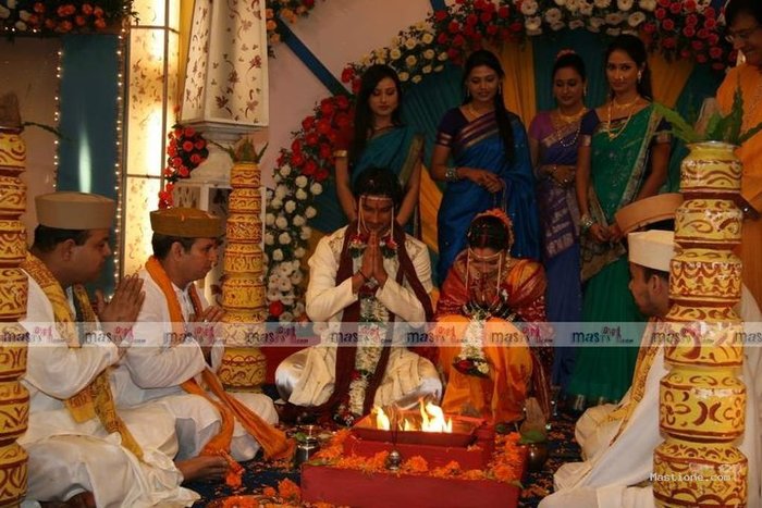 hgi 8t67 - Pavitra Rishta