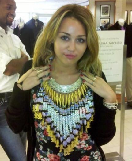 miley-cyrus3 - miley cyrus
