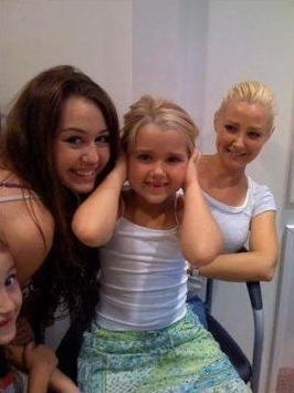 QKQBSRGNTNUASUGYAZO - 0 Miley Personal