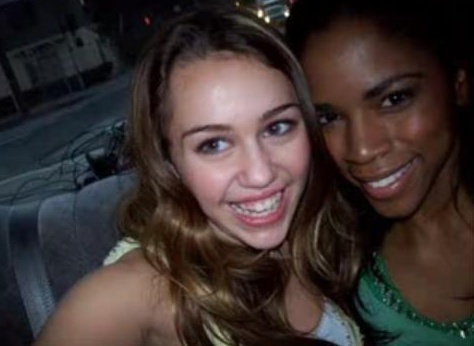 QXBHDBYFLRURXGLJVYK - 0 Miley Personal