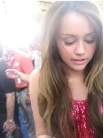 RJNYRAYAGZMOMRCXFUU - 0 Miley Personal