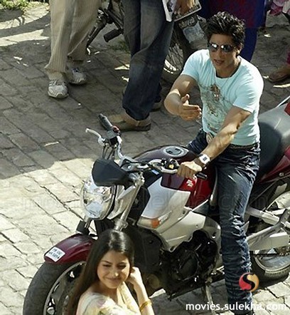 15422840_XNCYHKADQ - Shahrukh Khan