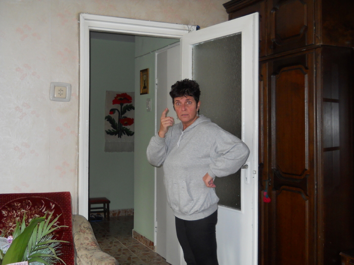 razi de necazul meu??? - diverse ipostaze