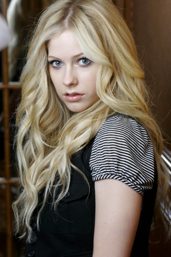35je4r7 - poze cu avril lavigne