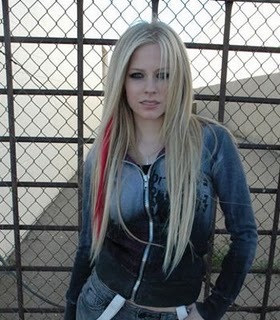 1311209 - poze cu avril lavigne