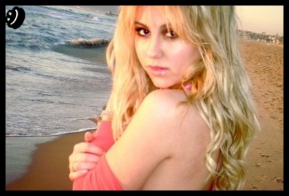 1275739135[1] - Chelsea Staub Poze
