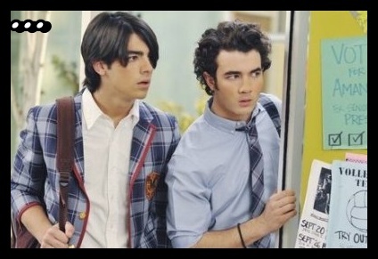 1275739478[1] - Jonas Brothers