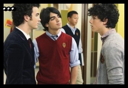 1275739492[2] - Jonas Brothers