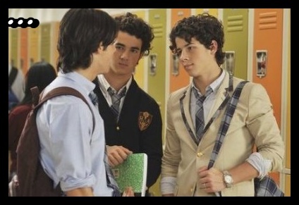 1275739495[2] - Jonas Brothers