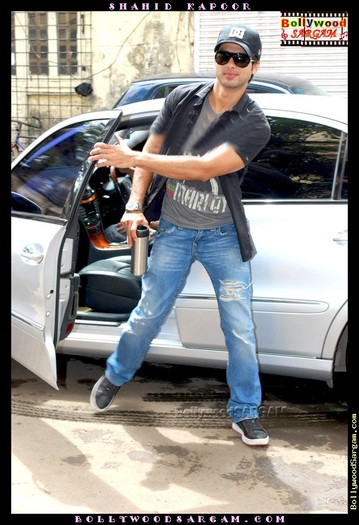 Shahid_Kapoor_BollywoodSargam_smiling_330465