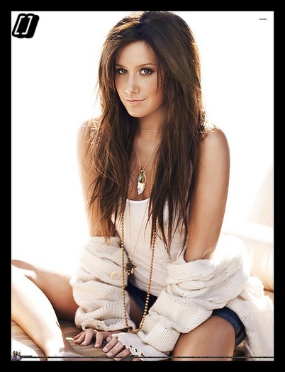 16122922_NCNVJOKJA[1] - Poze Ashley Tisdale