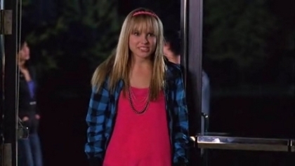 Camp-Rock-2-screencaps-demi-lovato-15301059-399-225 - Camp Rock 2 screencaps 1